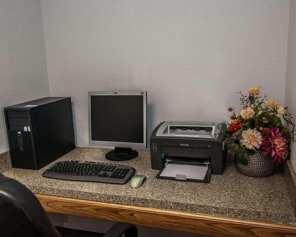 Sleep Inn South Bend Airport Facilities photo