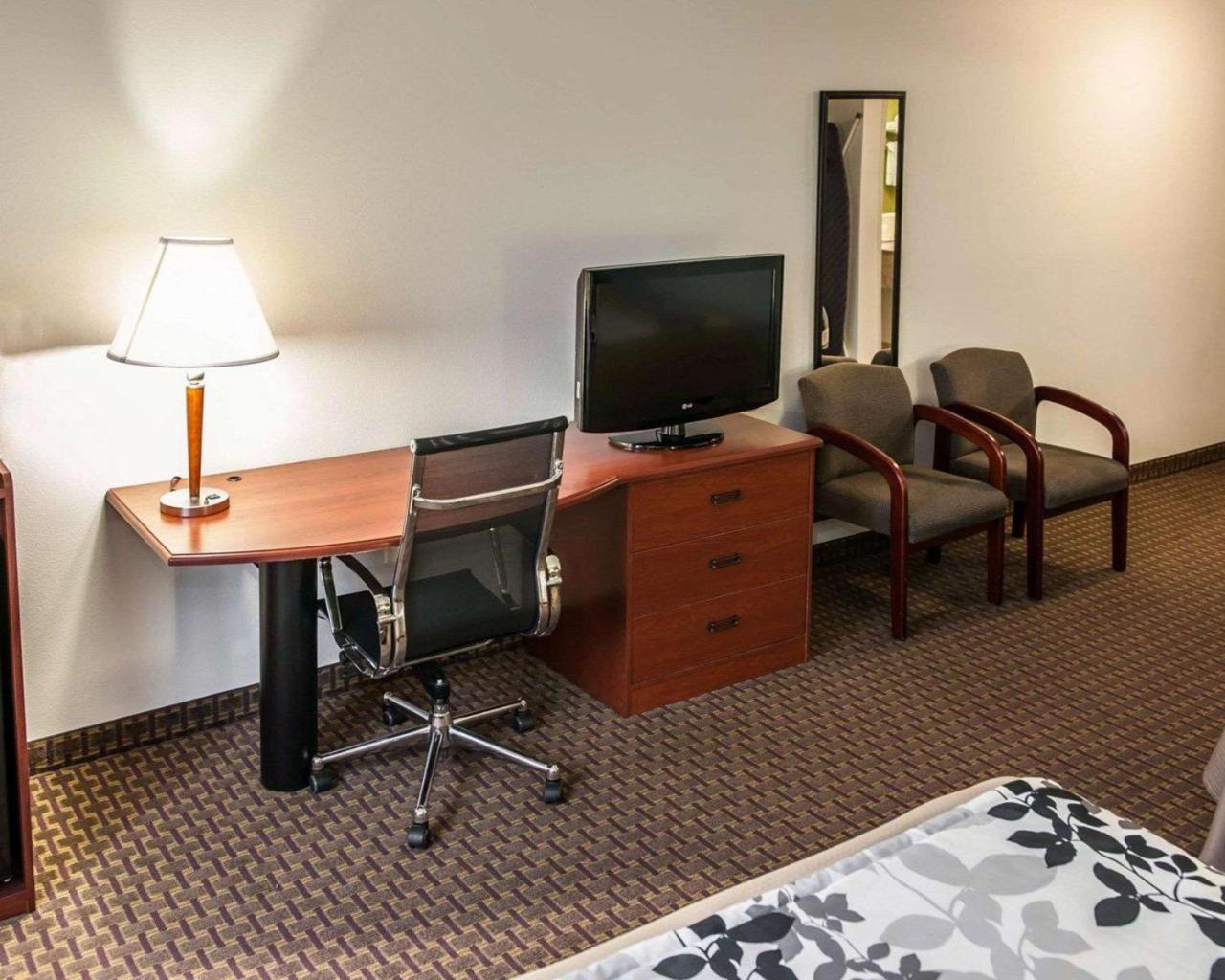 Sleep Inn South Bend Airport Exterior photo